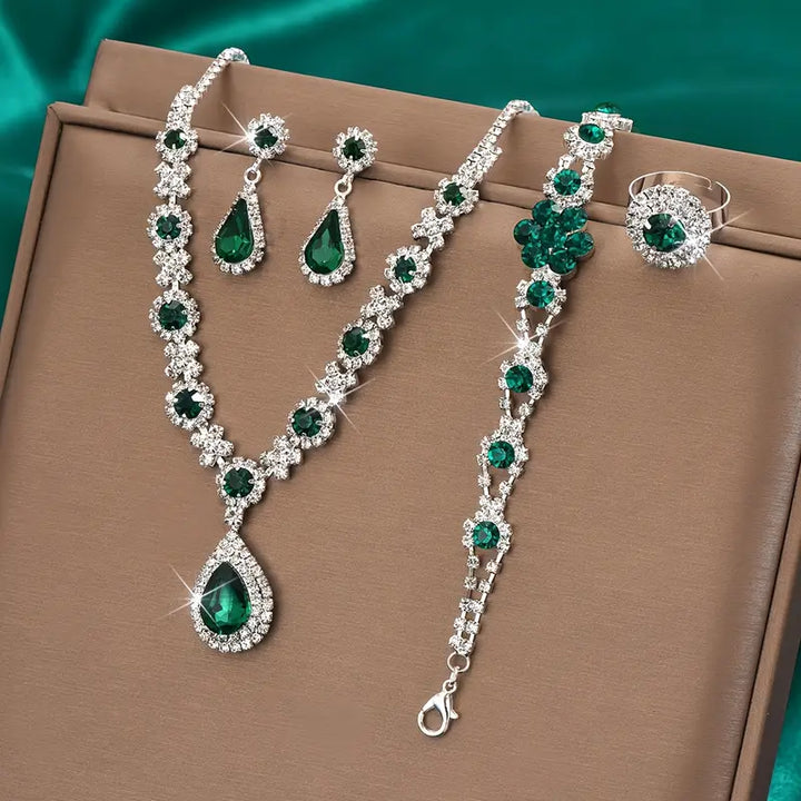 סט תכשיטים אדריאנה ליסנדר | זהב לבן